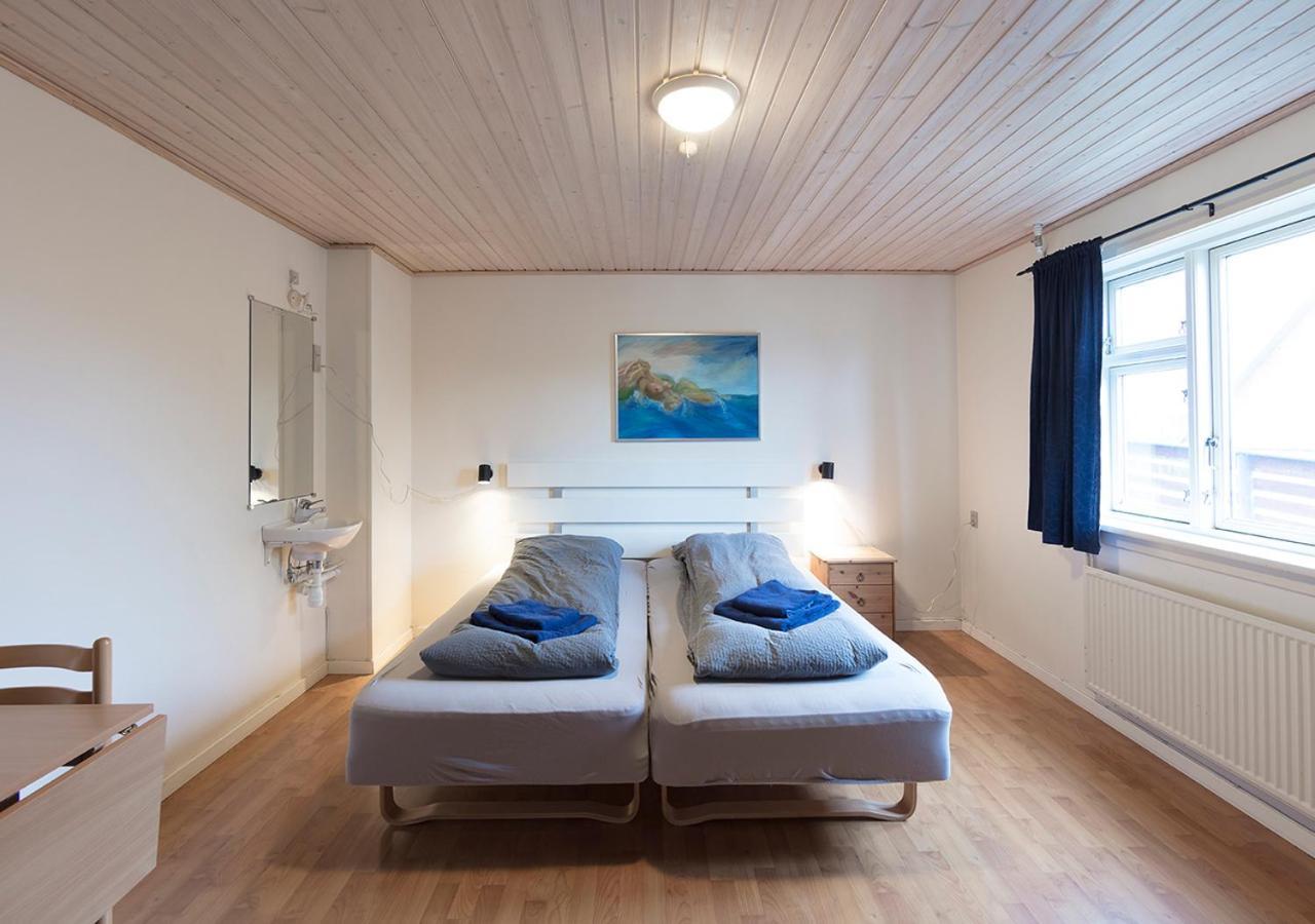 62N Guesthouse - City Center Tórshavn Extérieur photo